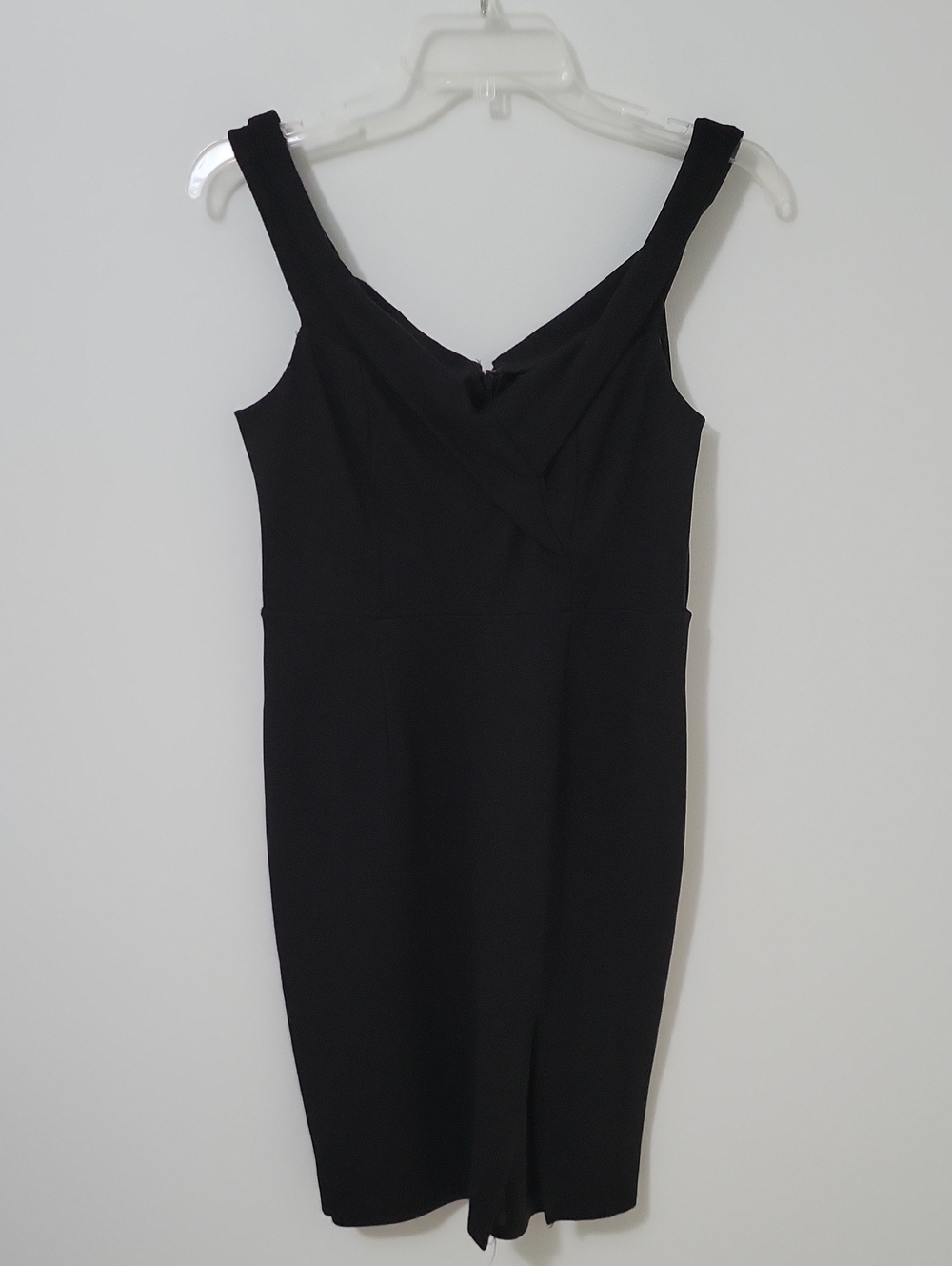Lulu's Black V-Neck Sleeveless Mini Dress, Size Medium